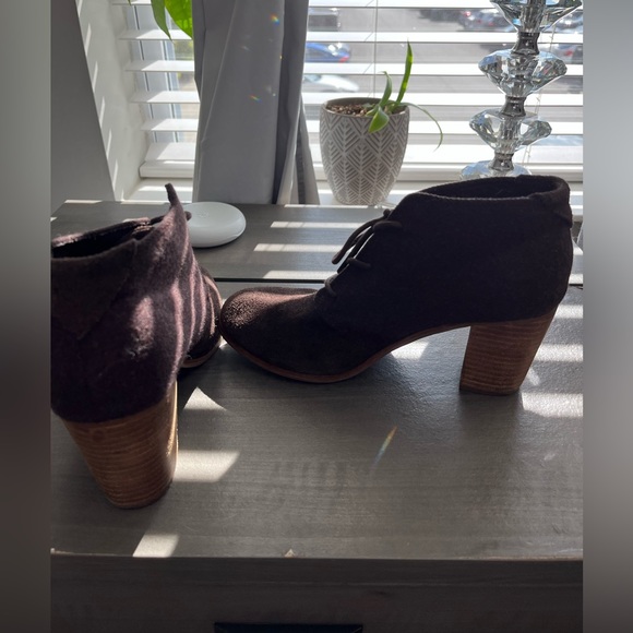 Toms Women’s Wedge Heels Size 8 - Picture 2 of 7